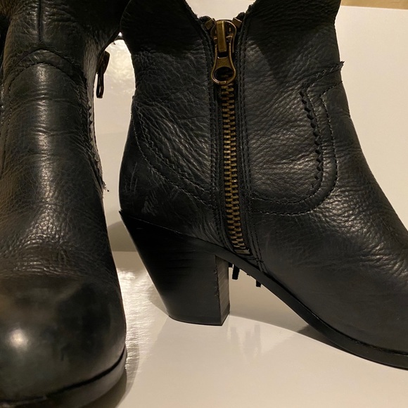 Black Fringe boots by Sam Edelman - Picture 3 of 7